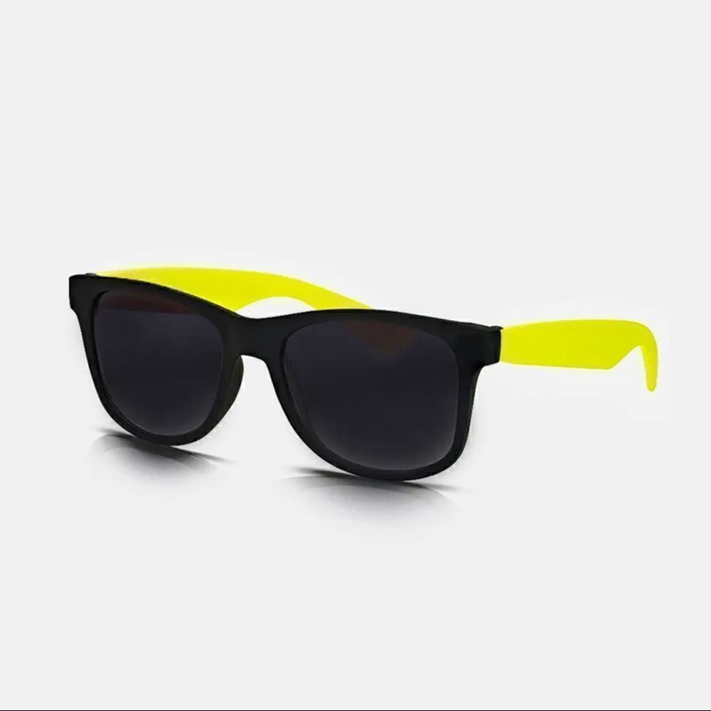 Wayfarer style kids sunglasses 